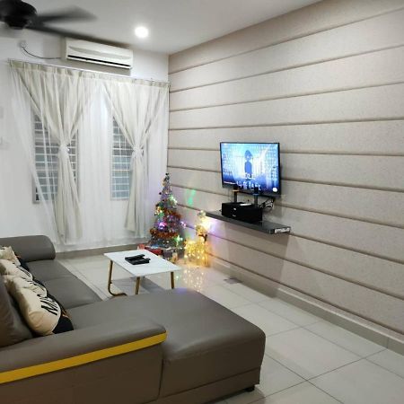 Setia Home Sitiawan Ktv 12+4 Pax Exterior foto